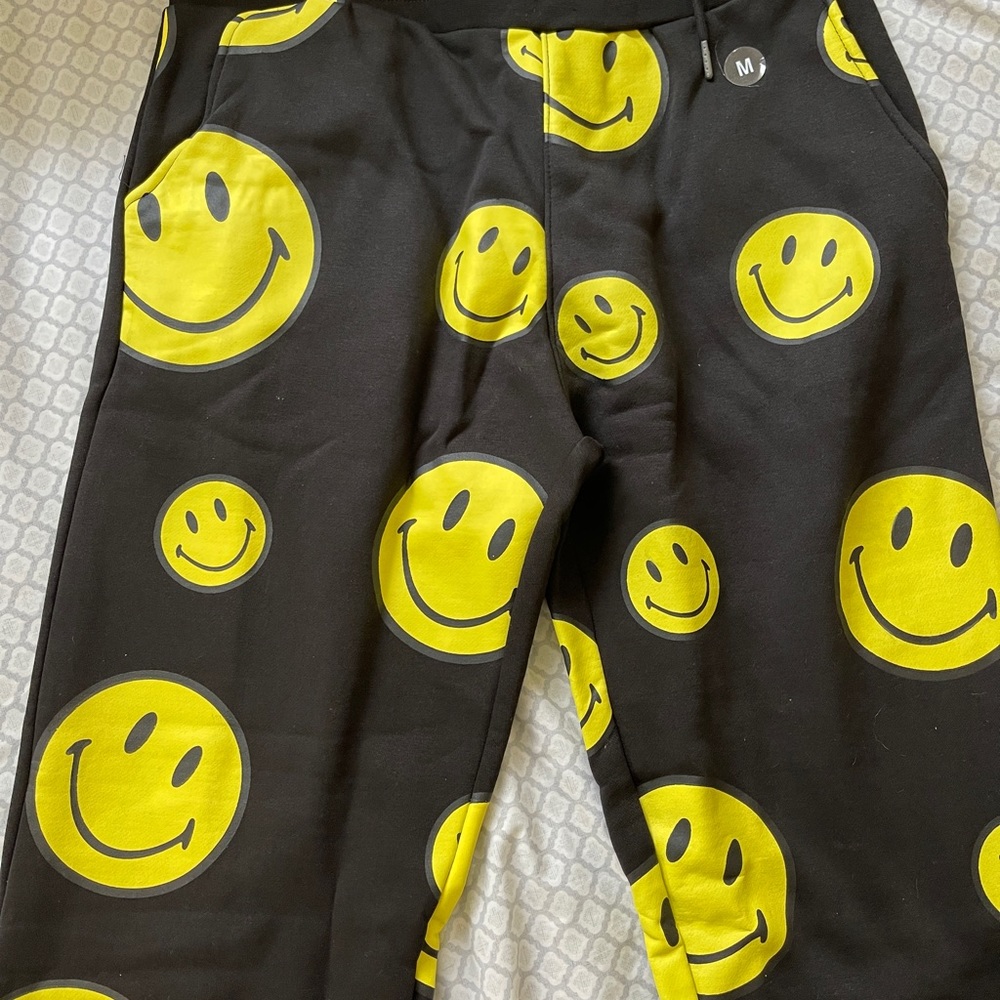Chinatown market smiley sweatpants